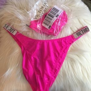 BRAND NEW Brazilian shine panty size L Barbie pink